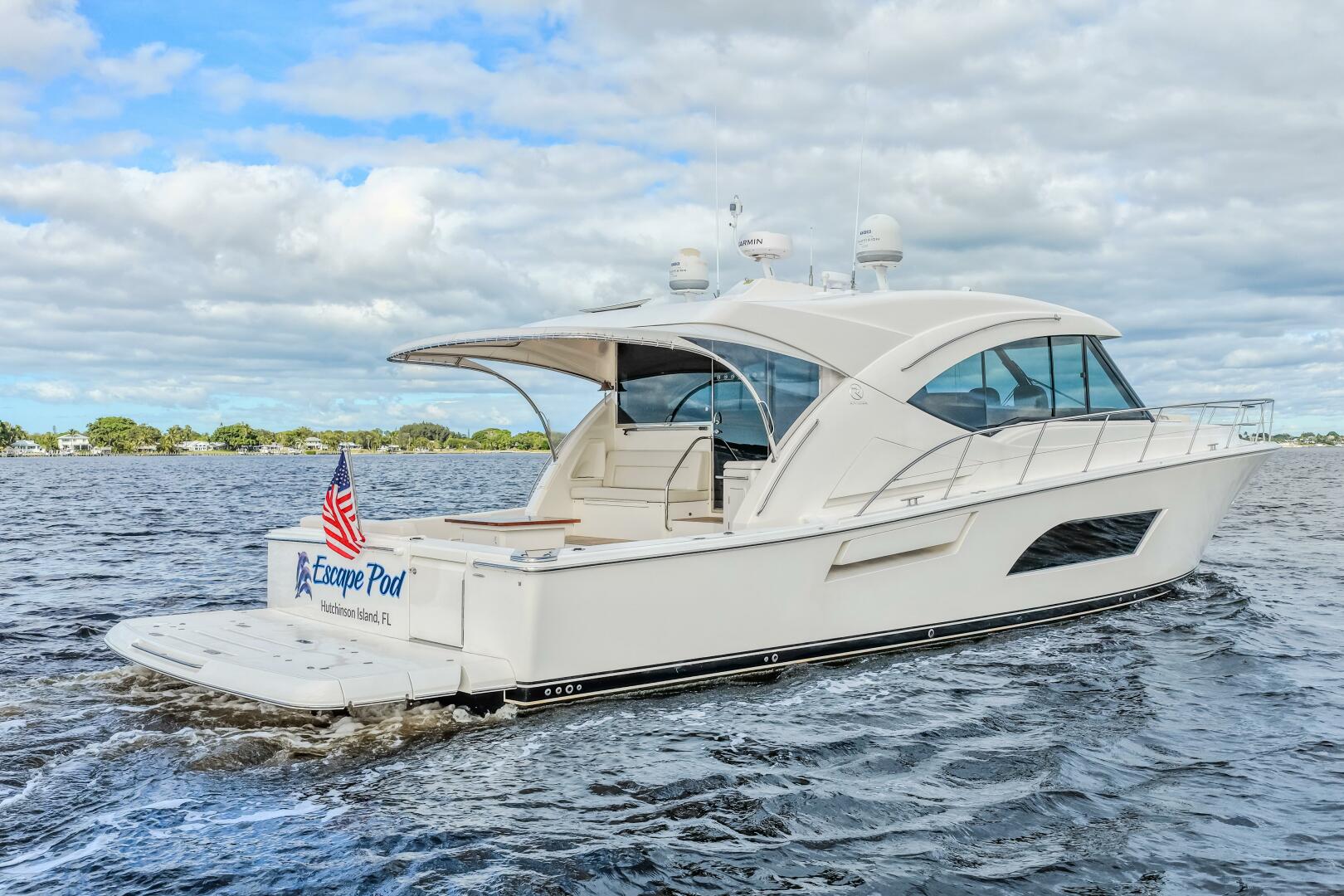 Riviera-565 SUV 2015-Escape Pod Stuart -Florida-United States-5856767 | Thumbnail