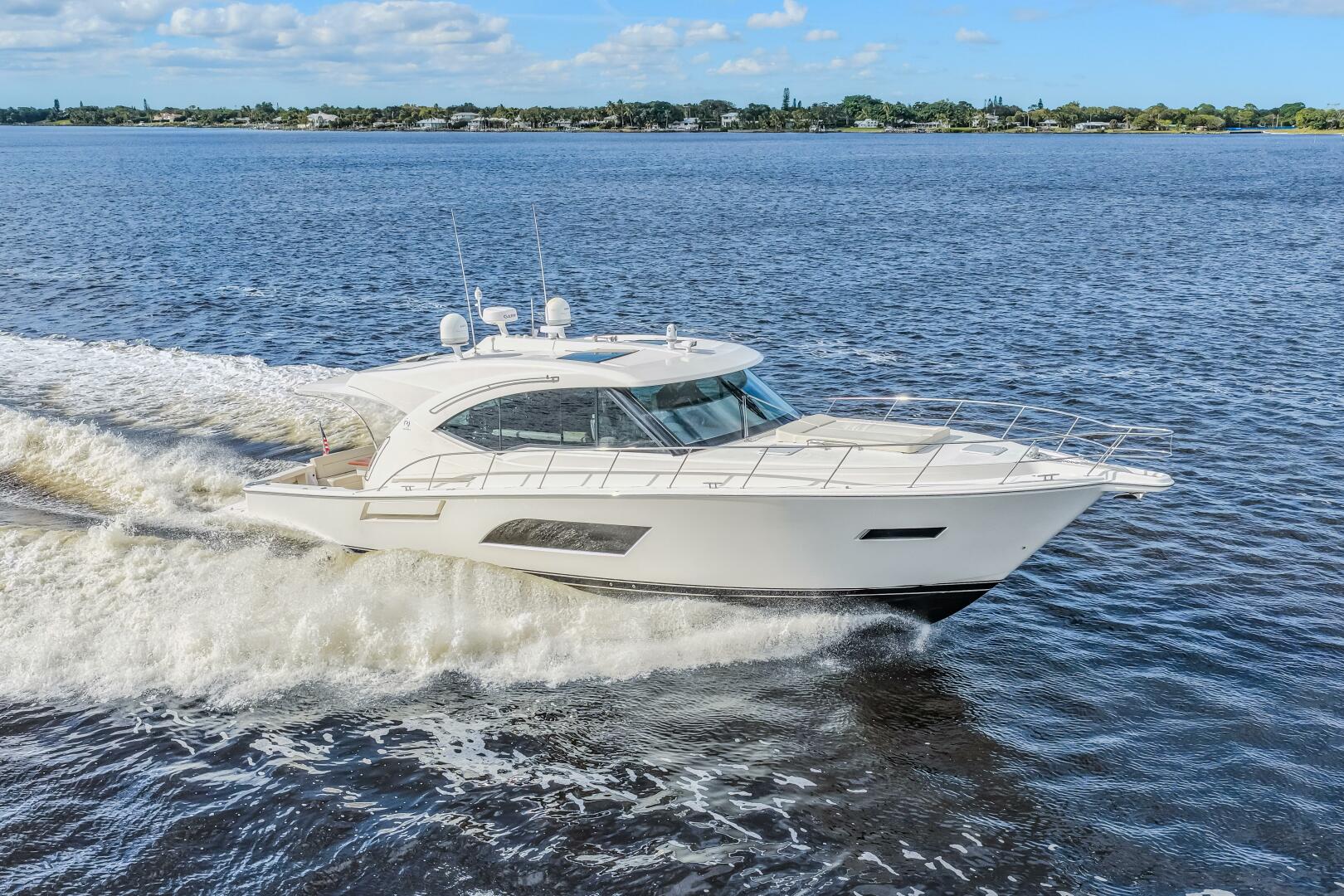 Riviera-565 SUV 2015-Escape Pod Stuart -Florida-United States-5856780 | Thumbnail