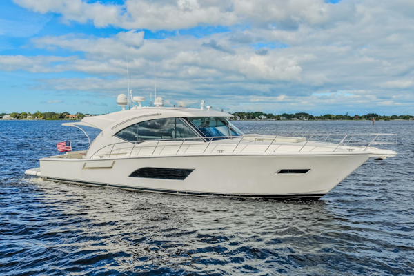 Riviera-565 SUV 2015-Escape Pod Stuart -Florida-United States-5856759