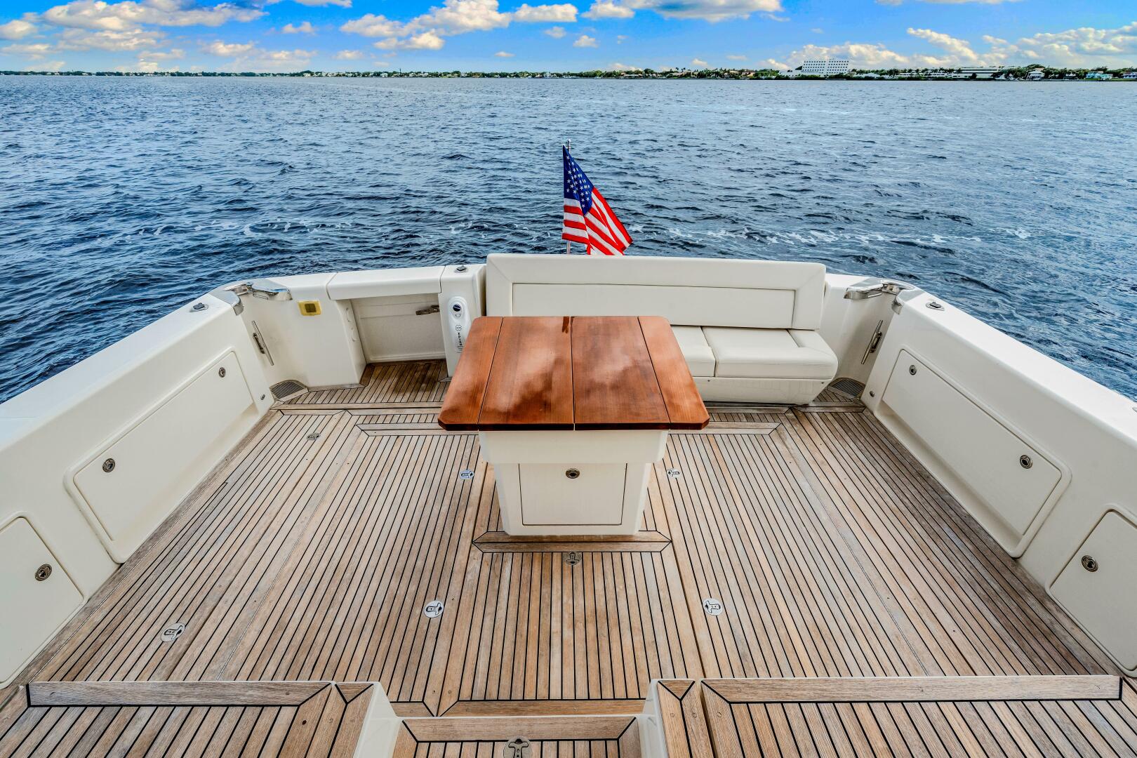 Riviera-565 SUV 2015-Escape Pod Stuart -Florida-United States-5856819 | Thumbnail
