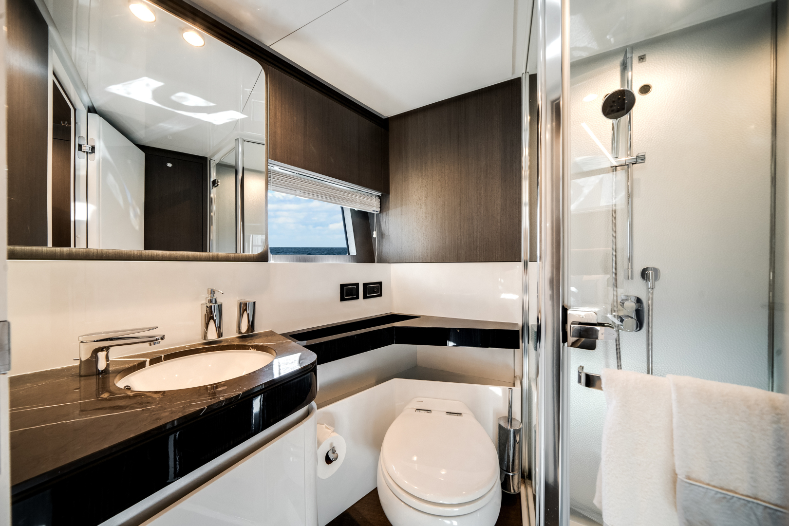 Azimut-S7 2022 -Pompano Beach-Florida-United States-5857223 | Thumbnail