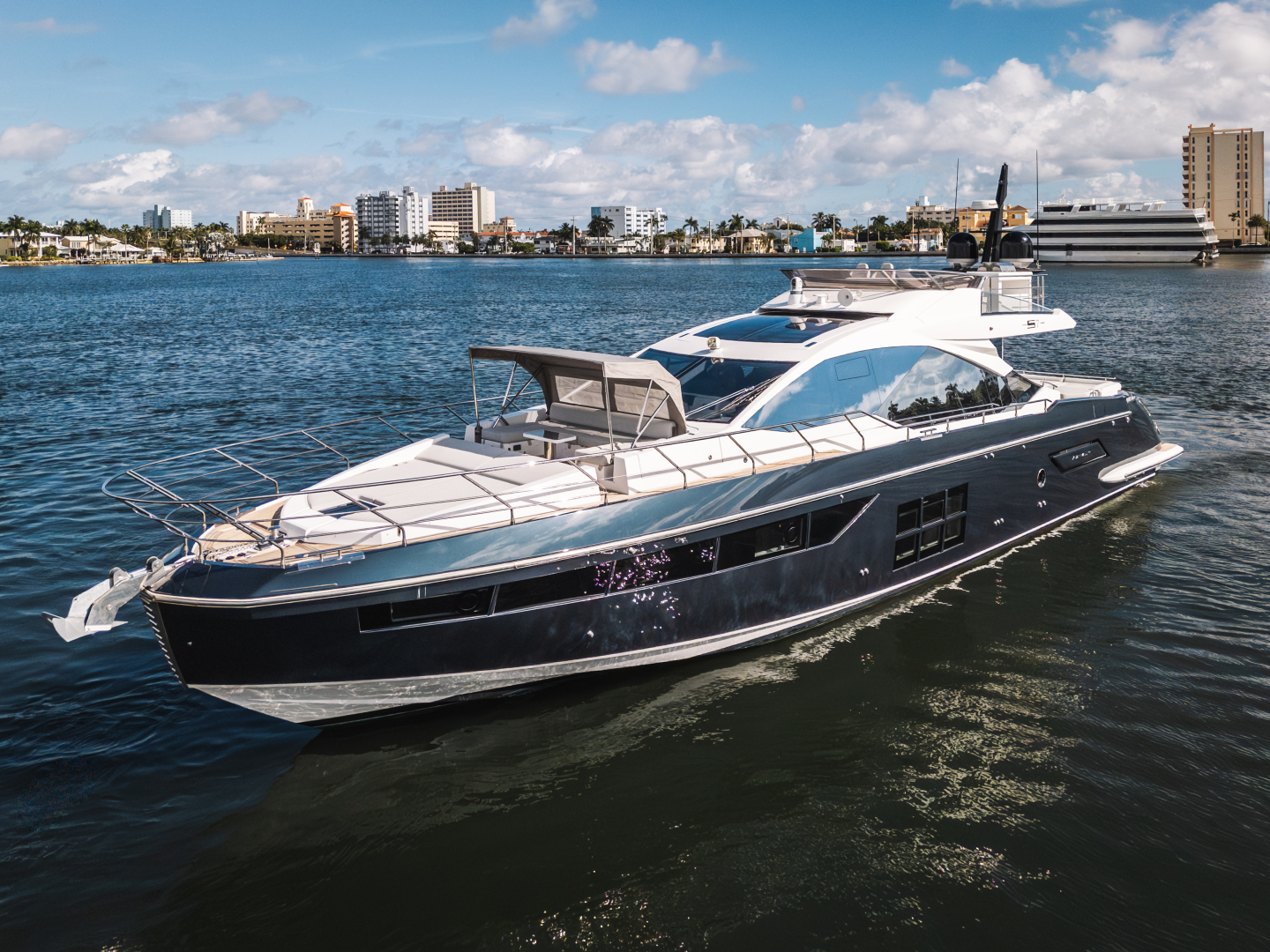 Azimut-S7 2022 -Pompano Beach-Florida-United States-5857201 | Thumbnail
