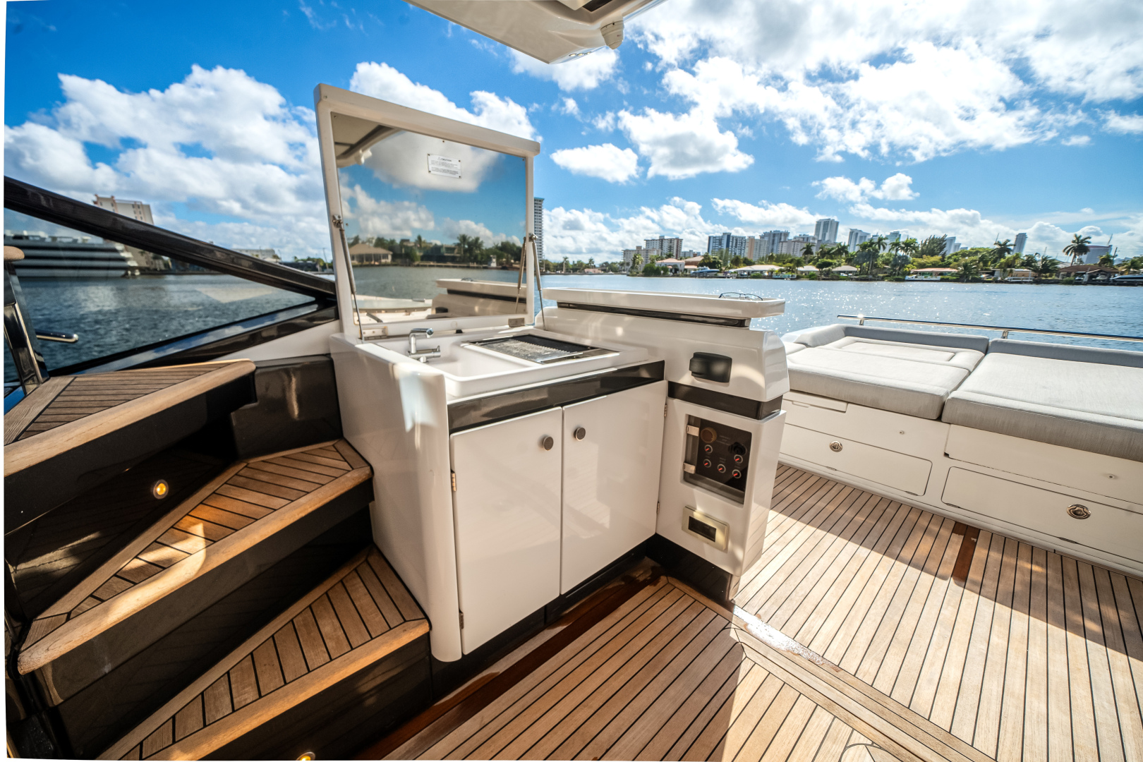 Azimut-S7 2022 -Pompano Beach-Florida-United States-5857254 | Thumbnail