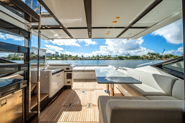 Azimut-S7 2022 -Pompano Beach-Florida-United States-5857251