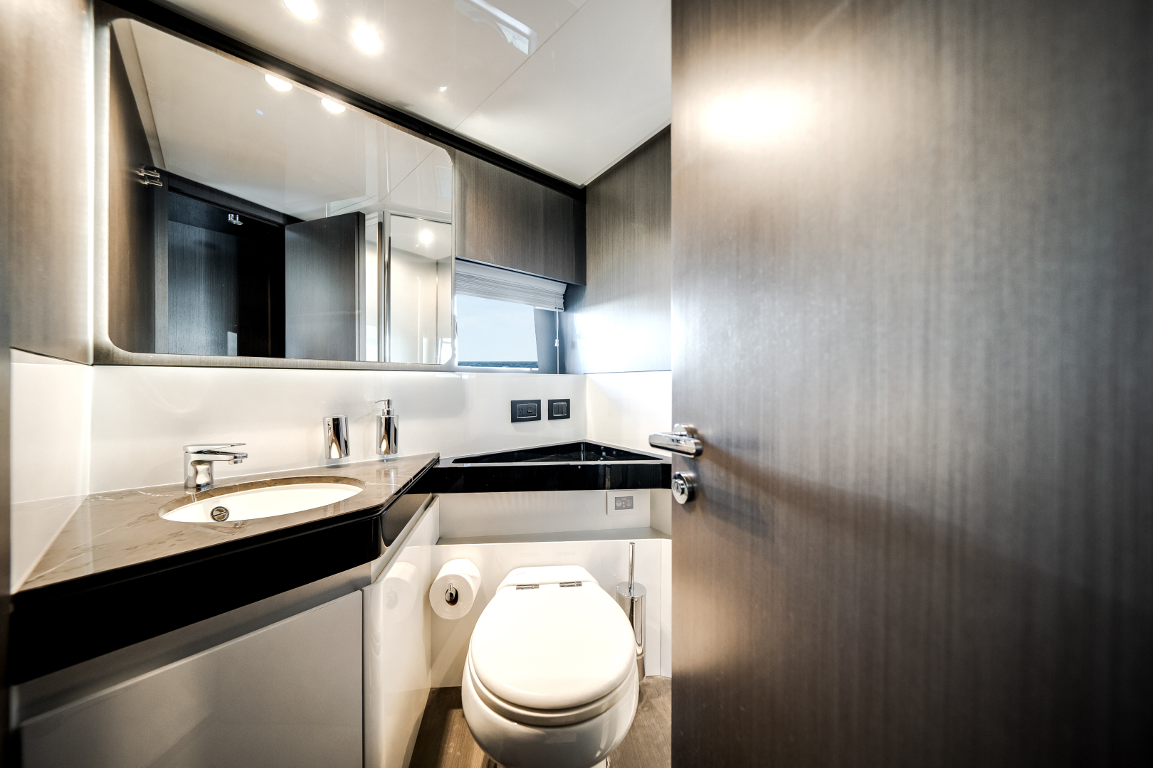 Azimut-S7 2022 -Pompano Beach-Florida-United States-5857217 | Thumbnail