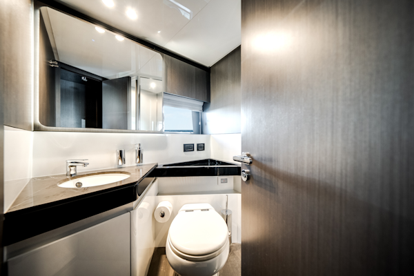 Azimut-S7 2022 -Pompano Beach-Florida-United States-5857217