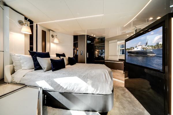 Azimut-S7 2022 -Pompano Beach-Florida-United States-5857229