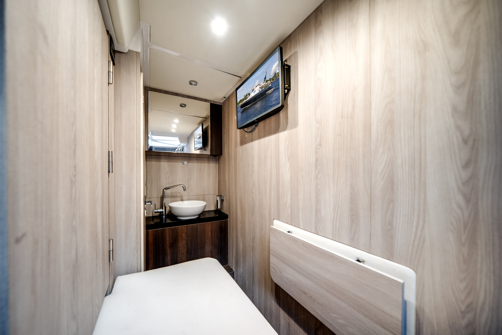Azimut-S7 2022 -Pompano Beach-Florida-United States-5857212 | Thumbnail