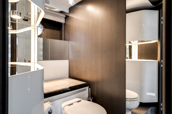 Azimut-S7 2022 -Pompano Beach-Florida-United States-5857232