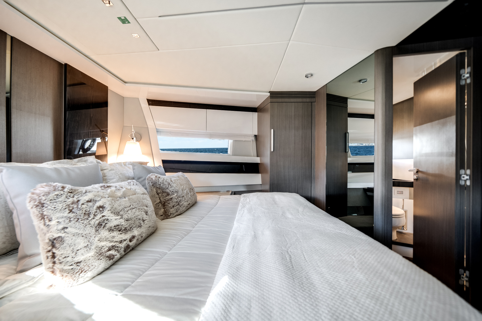 Azimut-S7 2022 -Pompano Beach-Florida-United States-5857216 | Thumbnail