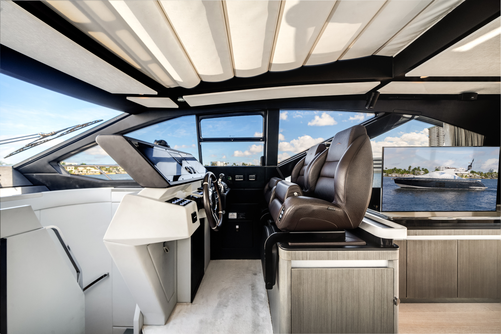Azimut-S7 2022 -Pompano Beach-Florida-United States-5857244 | Thumbnail