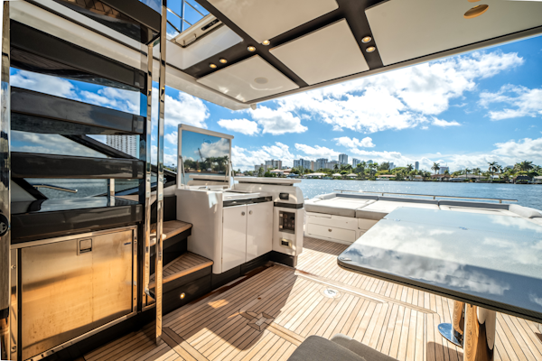 Azimut-S7 2022 -Pompano Beach-Florida-United States-5857253