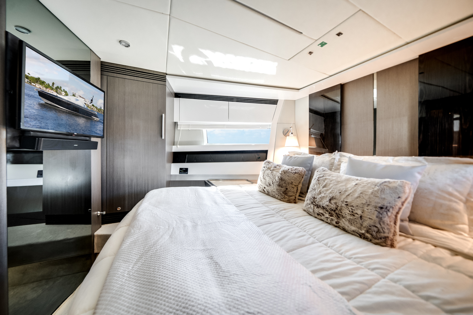 Azimut-S7 2022 -Pompano Beach-Florida-United States-5857215 | Thumbnail