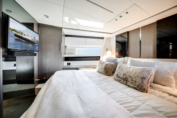 Azimut-S7 2022 -Pompano Beach-Florida-United States-5857215