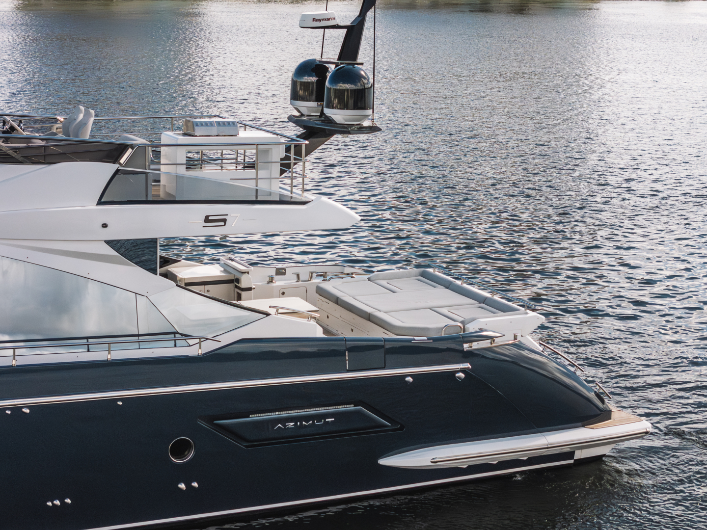 Azimut-S7 2022 -Pompano Beach-Florida-United States-5857266 | Thumbnail
