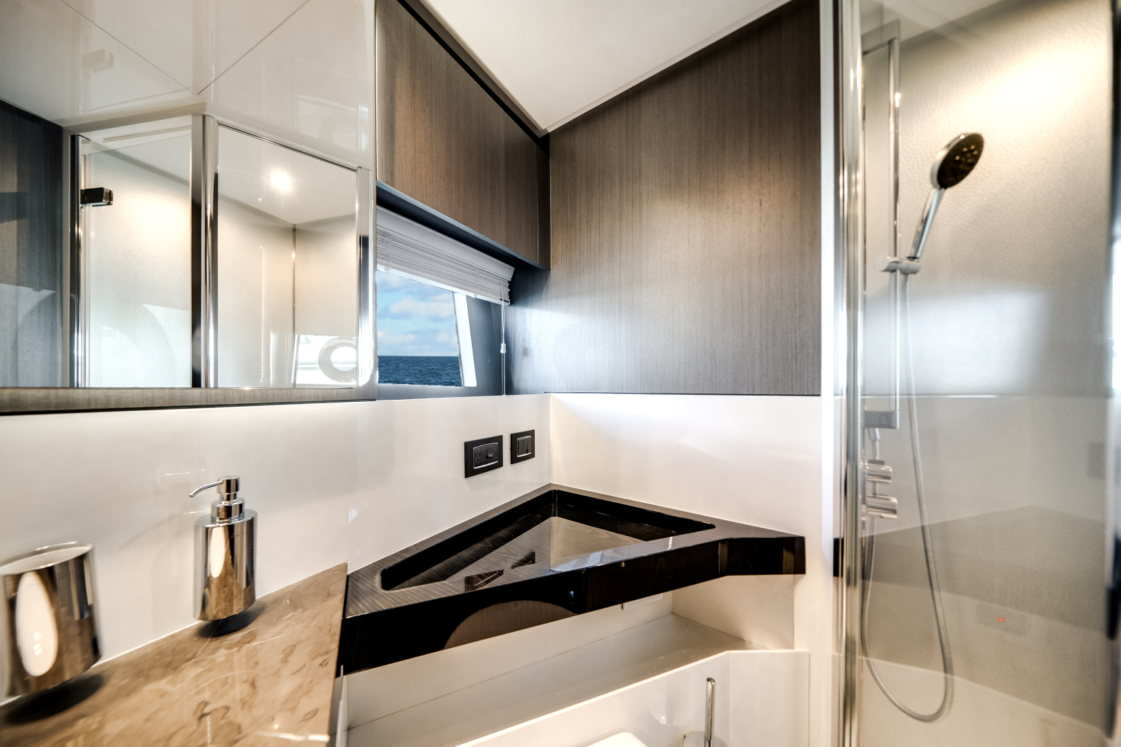 Azimut-S7 2022 -Pompano Beach-Florida-United States-5857218 | Thumbnail