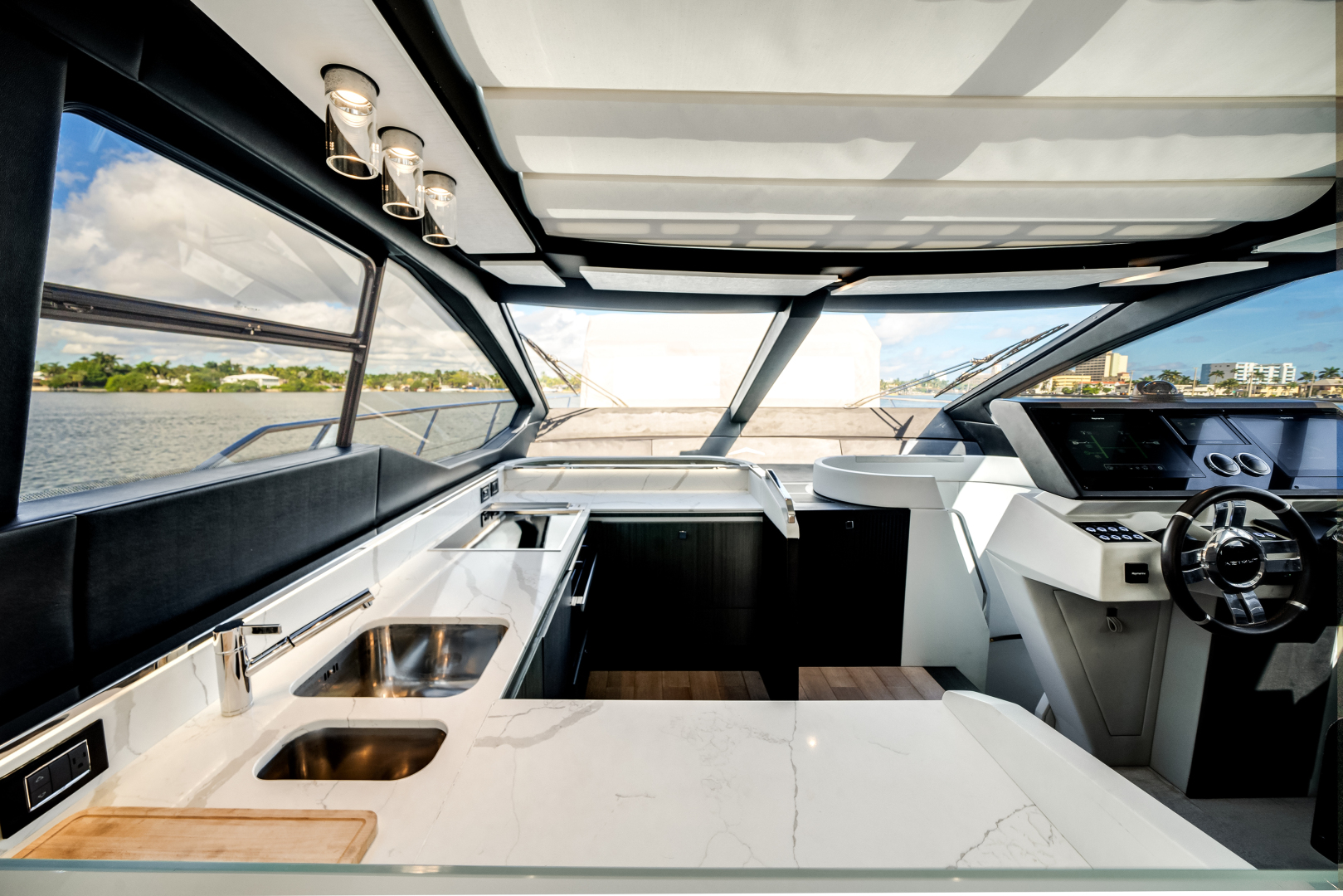 Azimut-S7 2022 -Pompano Beach-Florida-United States-5857248 | Thumbnail