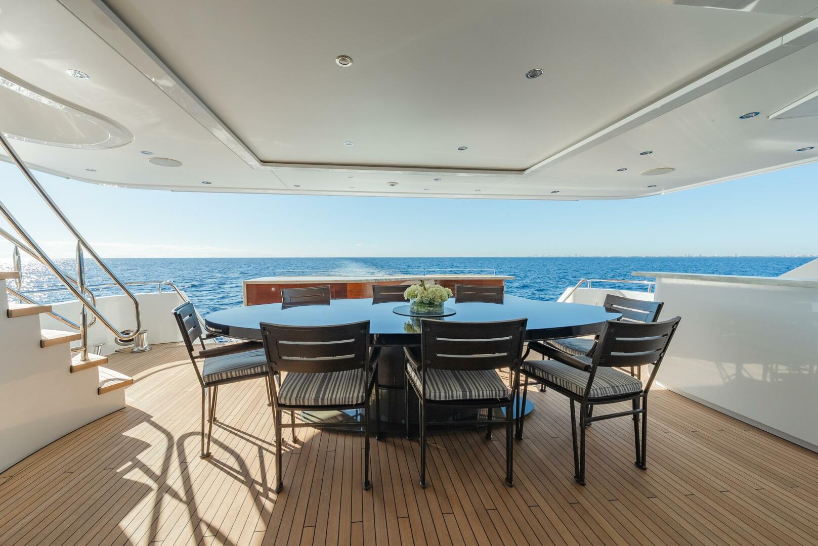 Westport-Raised Pilothouse 2018-SERENITY Port Washington-New York-United States-Aft Deck-5877606 | Thumbnail