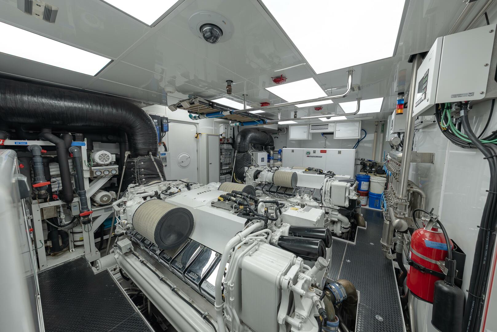 Westport-Raised Pilothouse 2018-SERENITY Port Washington-New York-United States-Engine Room-5877614 | Thumbnail