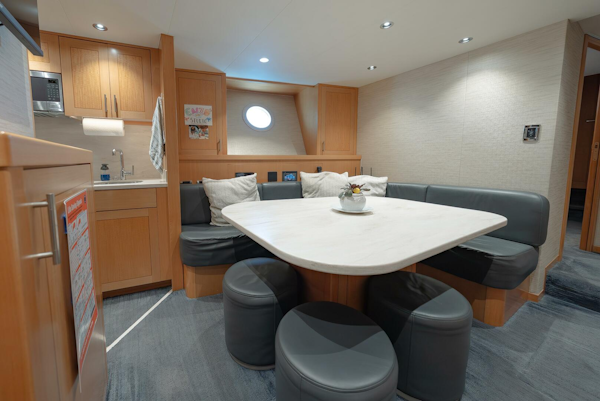 Westport-Raised Pilothouse 2018-SERENITY Port Washington-New York-United States-Crew Lounge-5877616