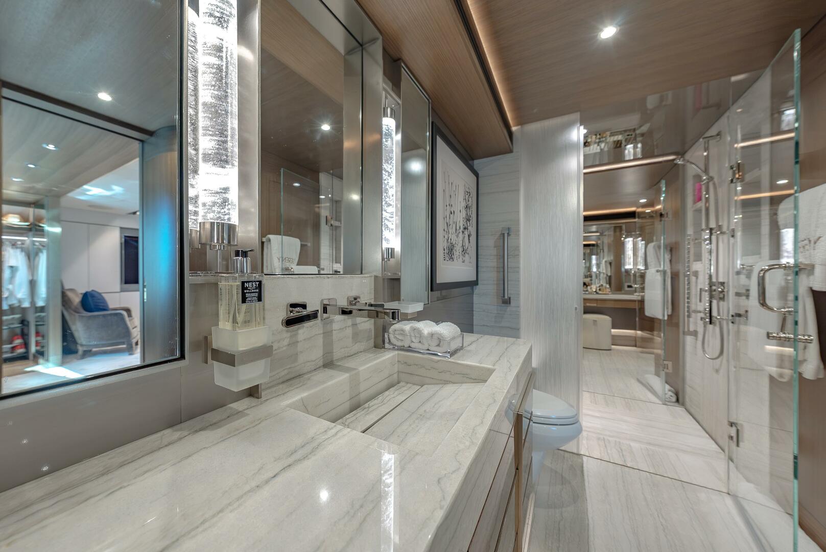 Westport-Raised Pilothouse 2018-SERENITY Port Washington-New York-United States-Owner Ensuite-5877577 | Thumbnail
