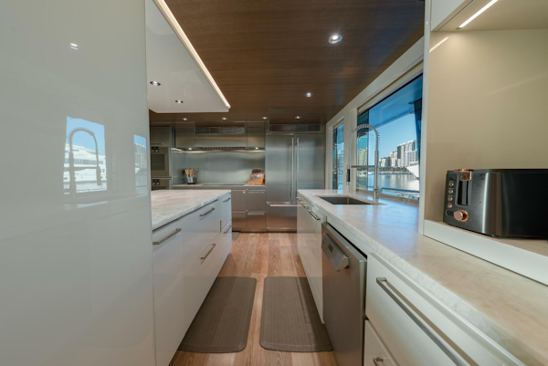 Westport-Raised Pilothouse 2018-SERENITY Port Washington-New York-United States-Galley-5877567