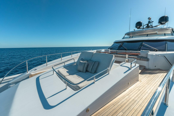 Westport-Raised Pilothouse 2018-SERENITY Port Washington-New York-United States-Foredeck-5877604