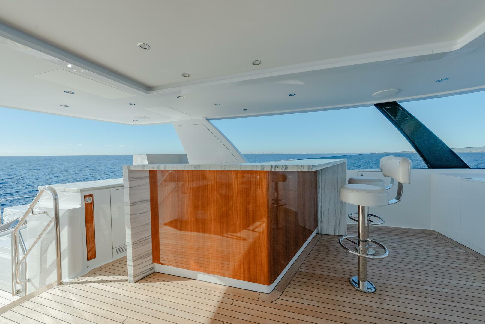 Westport-Raised Pilothouse 2018-SERENITY Port Washington-New York-United States-Flybridge Bar-5877592 | Thumbnail