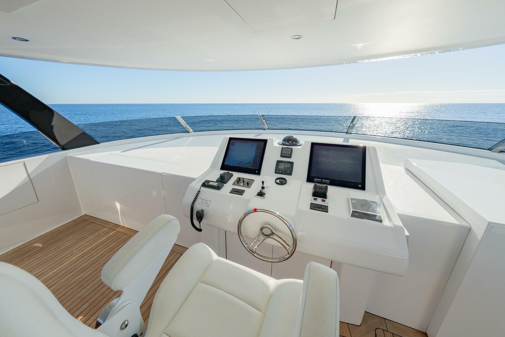 Westport-Raised Pilothouse 2018-SERENITY Port Washington-New York-United States-Flybridge Helm-5877596 | Thumbnail