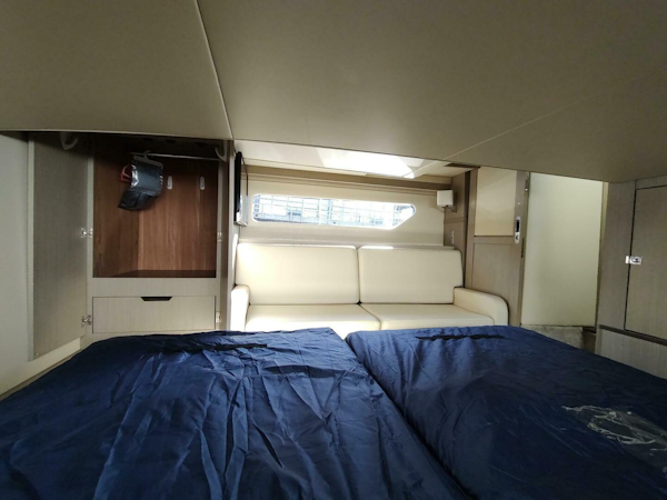 Regal-42 Fly 2021-ME Annapolis-Maryland-United States-5860288