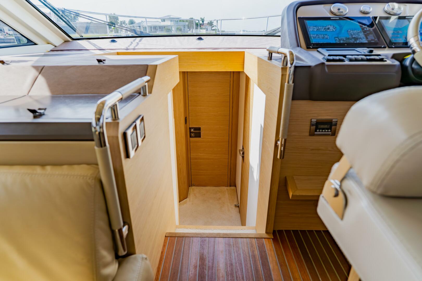 Monte Carlo-MC5 2015-Nauti Obsession  St Petersburg -Florida-United States-5861143 | Thumbnail