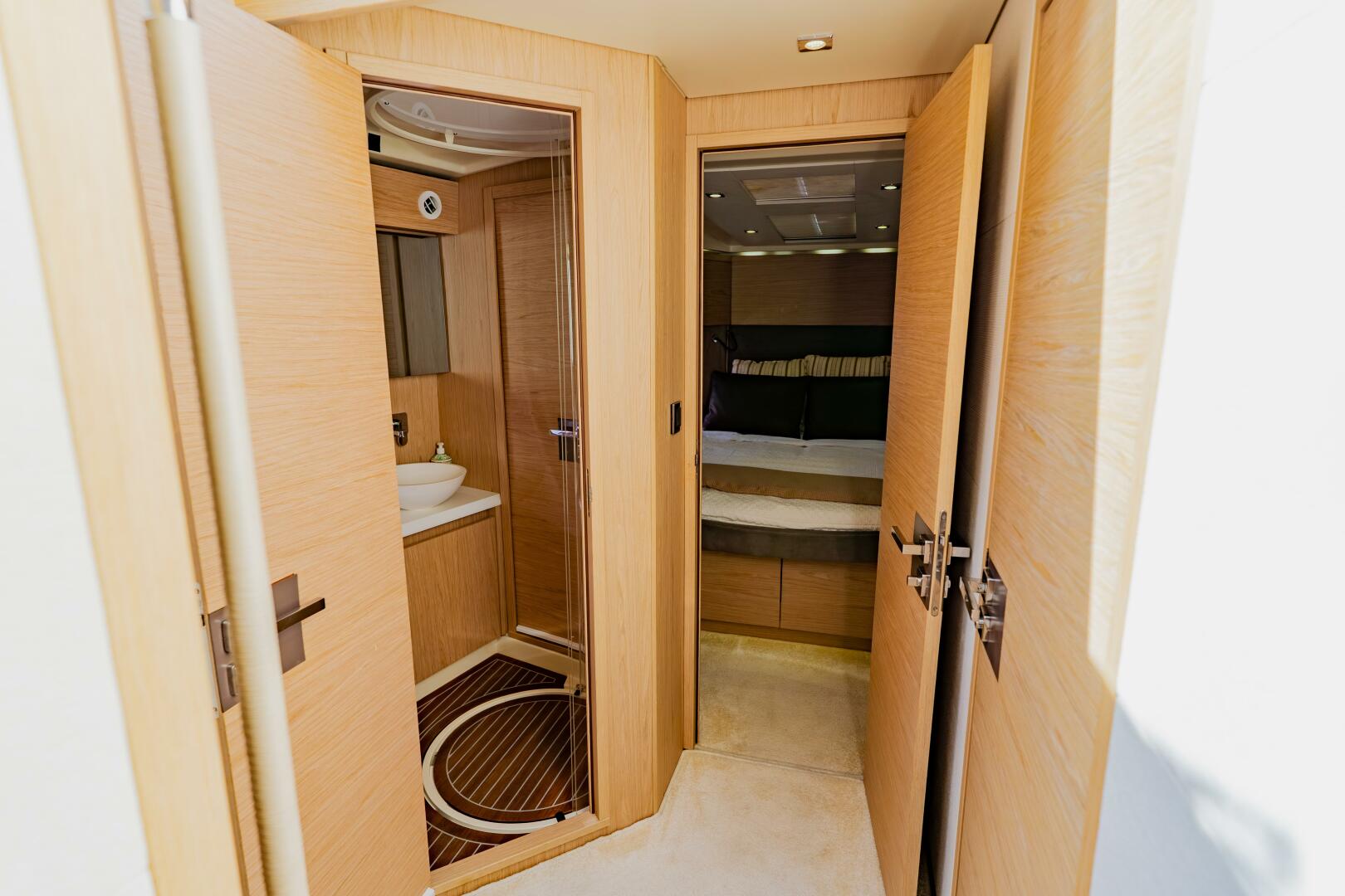 Monte Carlo-MC5 2015-Nauti Obsession  St Petersburg -Florida-United States-5861129 | Thumbnail
