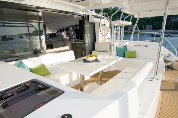 Robertson & Caine-Leopard 2018-Isola Norwalk-Connecticut-United States-6012748