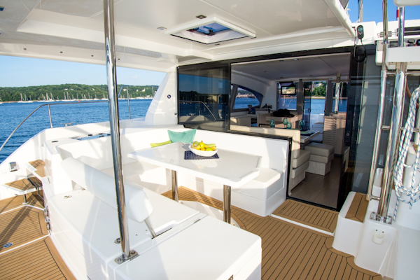 Robertson & Caine-Leopard 2018-Isola Norwalk-Connecticut-United States-6012747