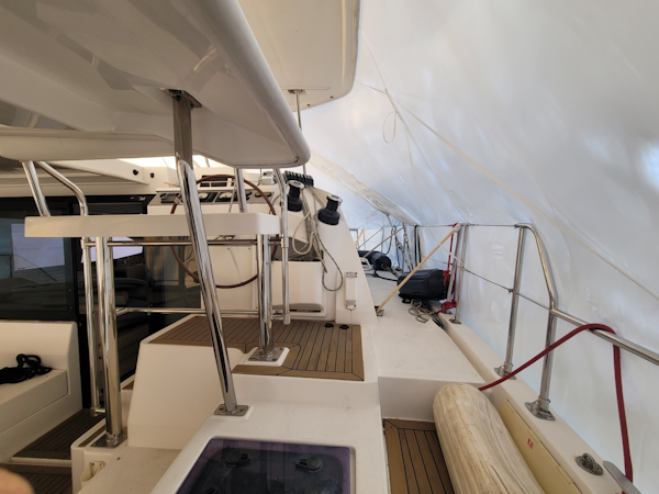 Robertson & Caine-Leopard 2018-Isola Norwalk-Connecticut-United States-6014253