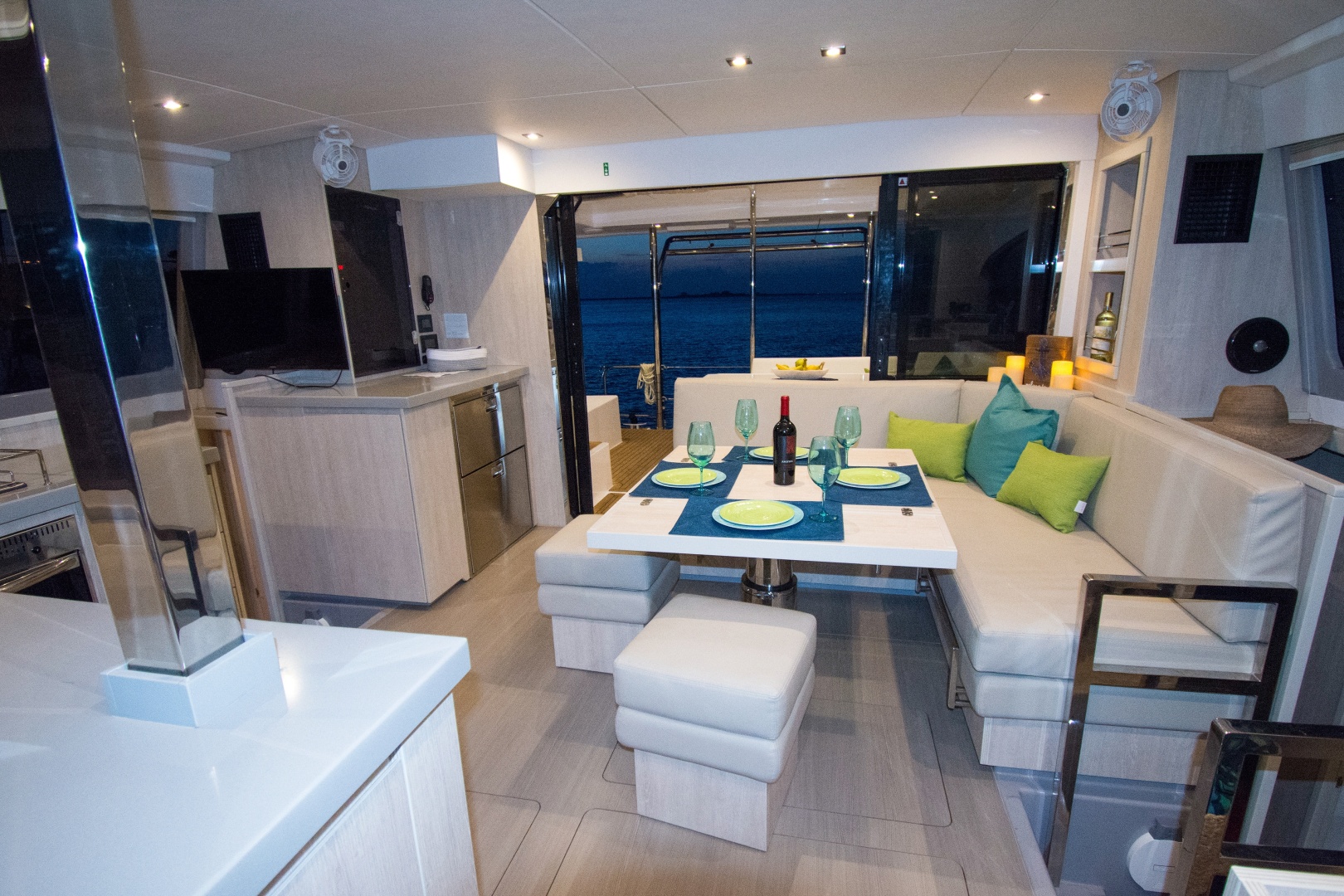 Robertson & Caine-Leopard 2018-Isola Norwalk-Connecticut-United States-6012743 | Thumbnail