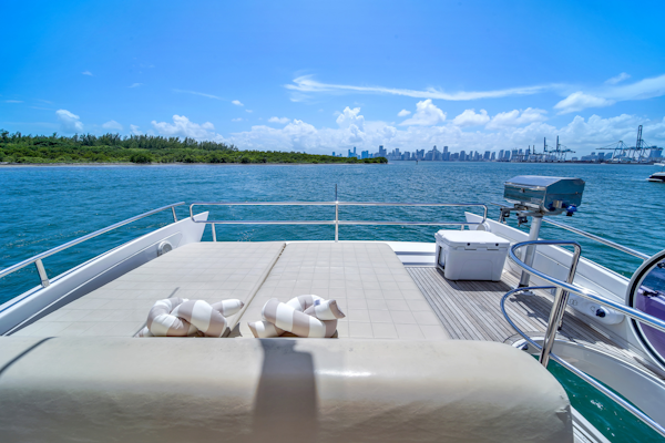Azimut-64 FLY 2012 -Pompano Beach-Florida-United States-5862166