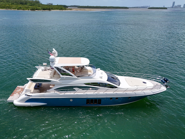 Azimut-64 FLY 2012 -Pompano Beach-Florida-United States-5862140