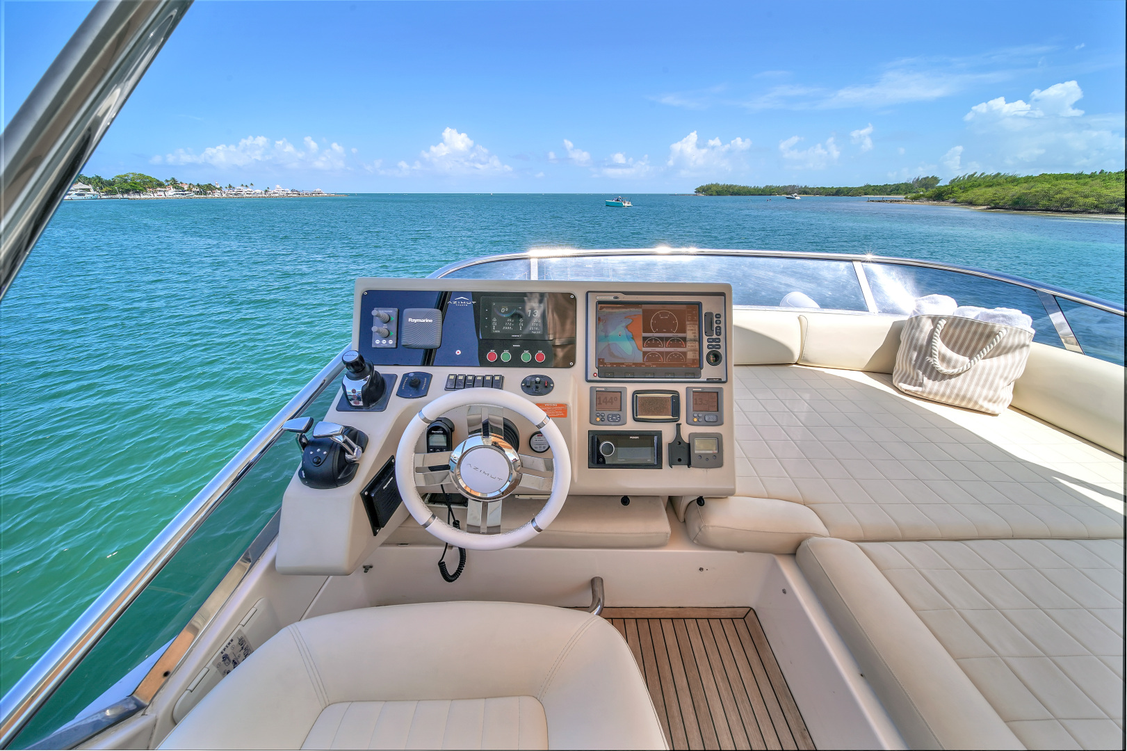 Azimut-64 FLY 2012 -Pompano Beach-Florida-United States-5862179 | Thumbnail