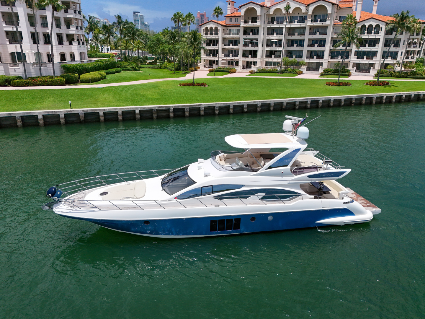 Azimut-64 FLY 2012 -Pompano Beach-Florida-United States-5862144 | Thumbnail