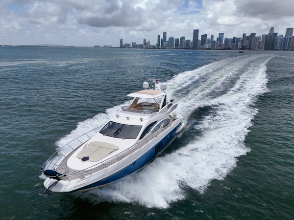 Azimut-64 FLY 2012 -Pompano Beach-Florida-United States-5862156