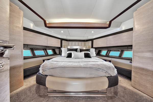 Azimut-64 FLY 2012 -Pompano Beach-Florida-United States-5862205