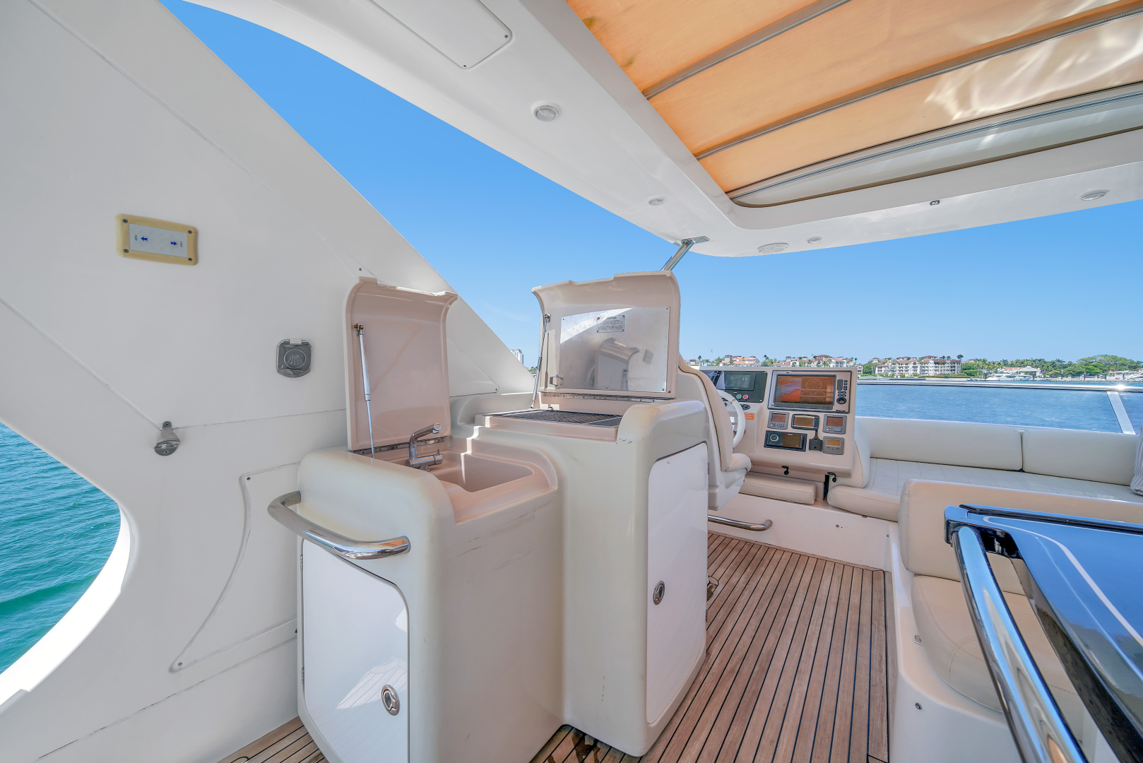 Azimut-64 FLY 2012 -Pompano Beach-Florida-United States-5862172 | Thumbnail