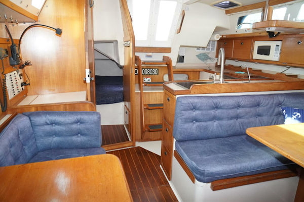 Catalina-36 Mkll 2000-Beach Music Titusville-Florida-United States-5871084