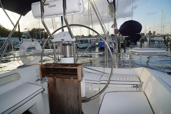 Catalina-36 Mkll 2000-Beach Music Titusville-Florida-United States-5871068