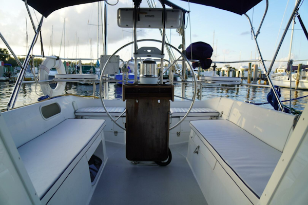 Catalina-36 Mkll 2000-Beach Music Titusville-Florida-United States-5871065