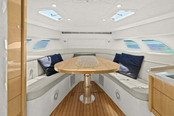 Intrepid-475 Sport Yacht 2019-Damn Lucky St Petersburg-Florida-United States-2019 47 Intrepid Sport Yacht  Damn Lucky-5863003