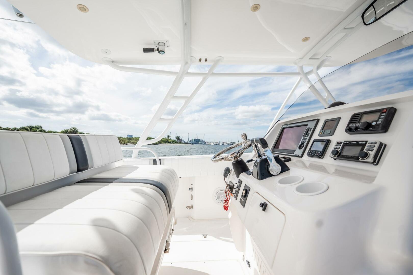 Intrepid-400 Open 2011 -Palm Beach-Florida-United States-5863178 | Thumbnail