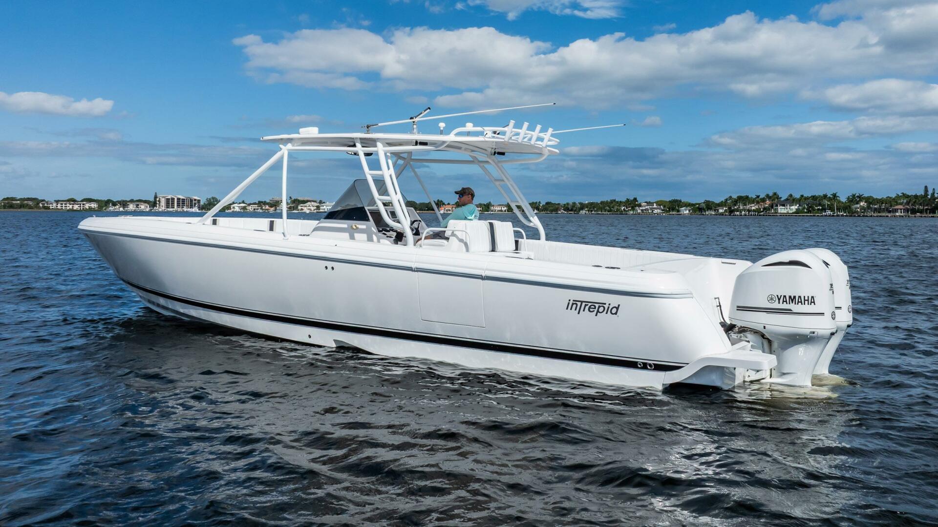 Intrepid-400 Open 2011 -Palm Beach-Florida-United States-5863159 | Thumbnail