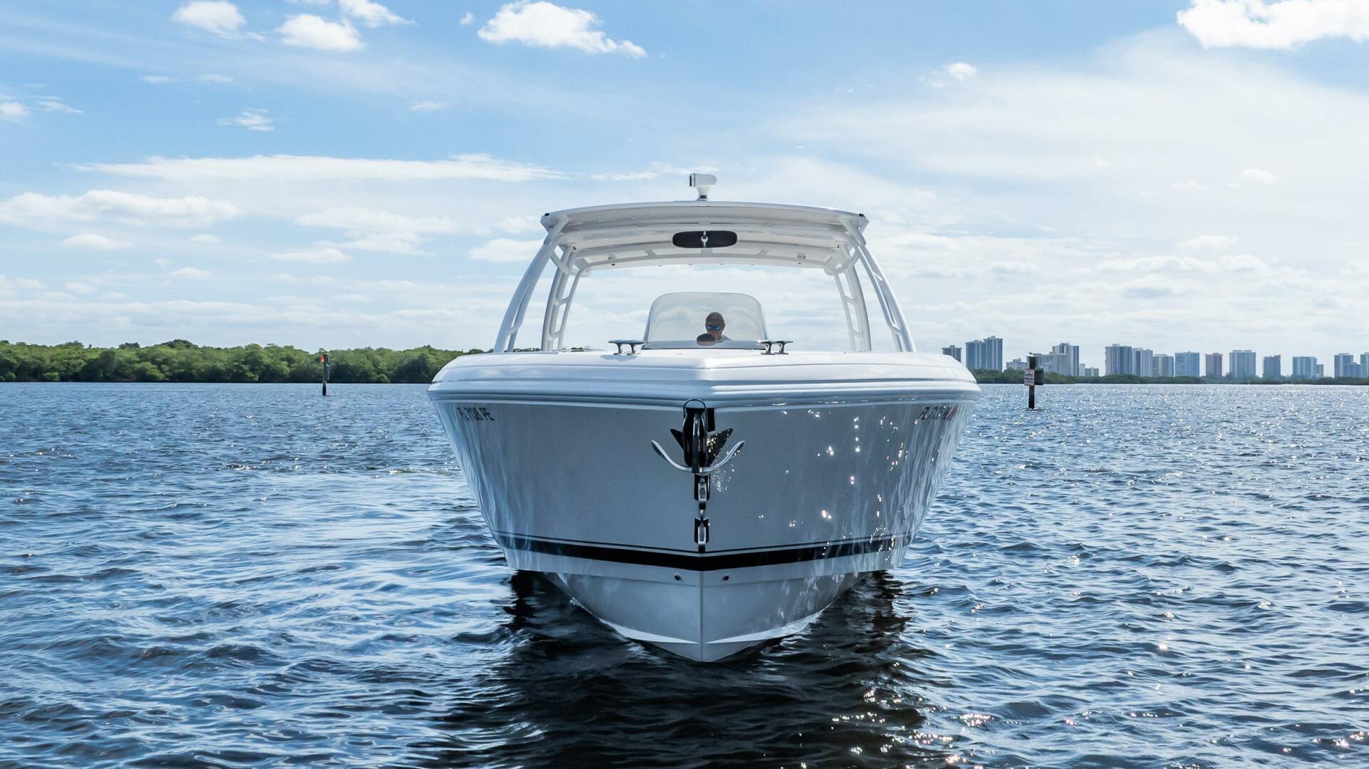 Intrepid-400 Open 2011 -Palm Beach-Florida-United States-5863183 | Thumbnail